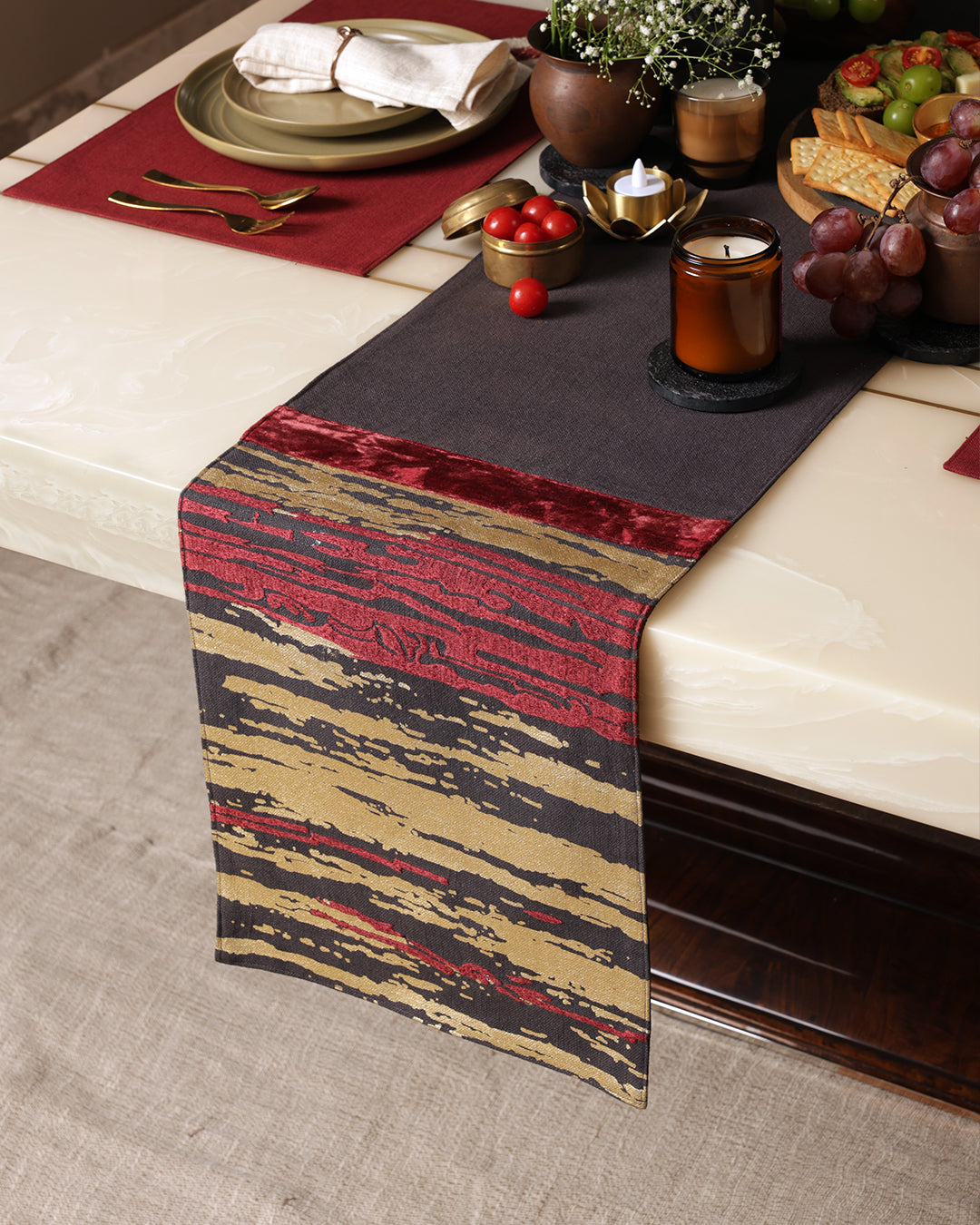 Aura Table Runner