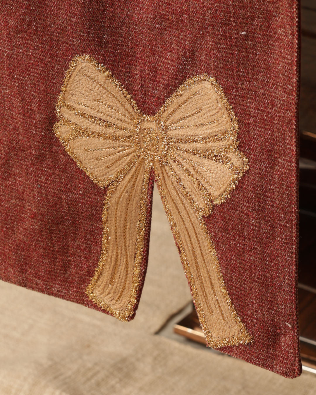 Bow of Cheer Runner
