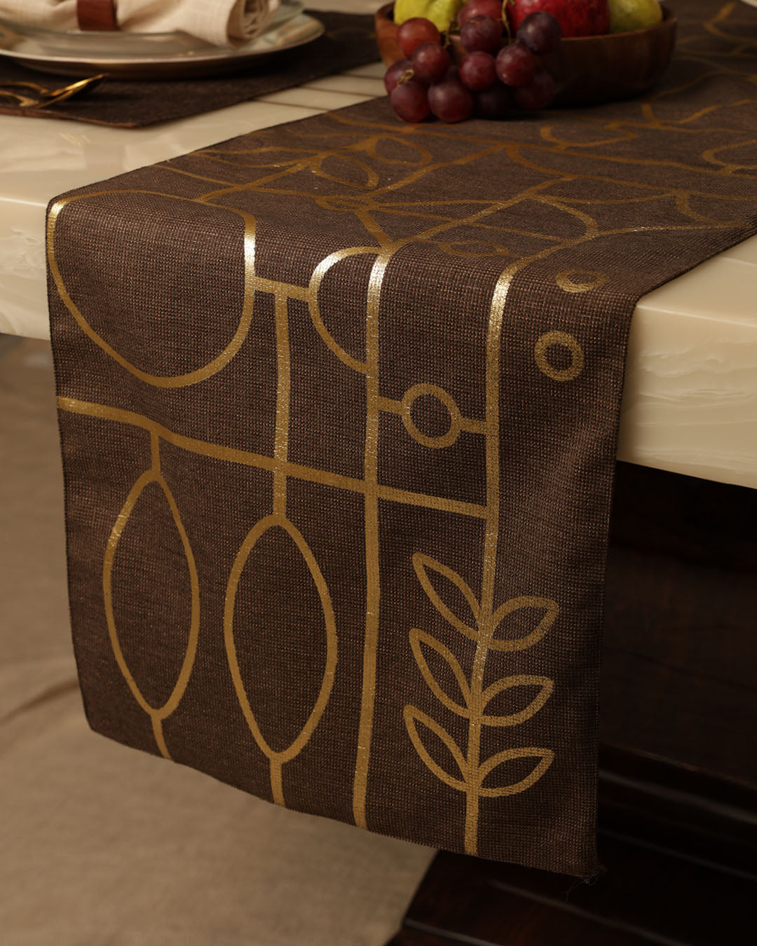 Opulent Vines Runner