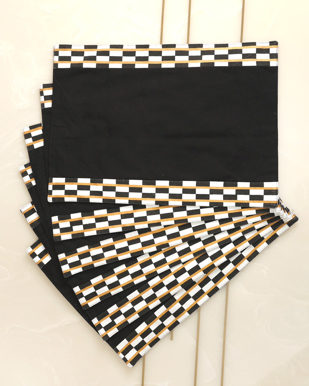 CHECKERED