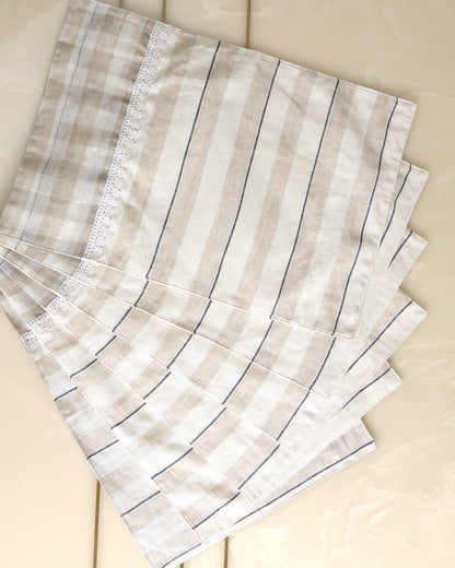 DAINTY LINEN
