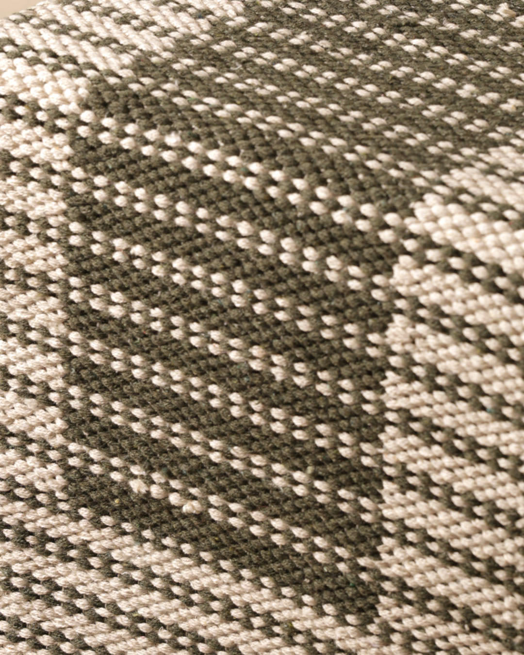 Nubo Woven Table Runner