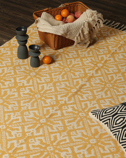 GEO MAZE RUG
