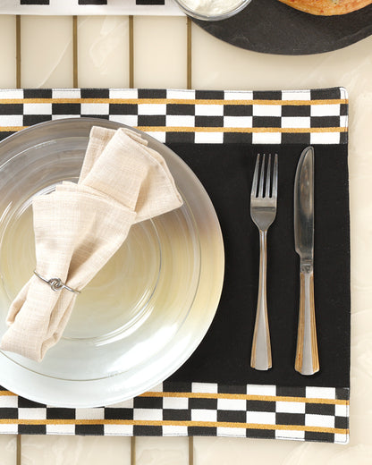CHECKERED