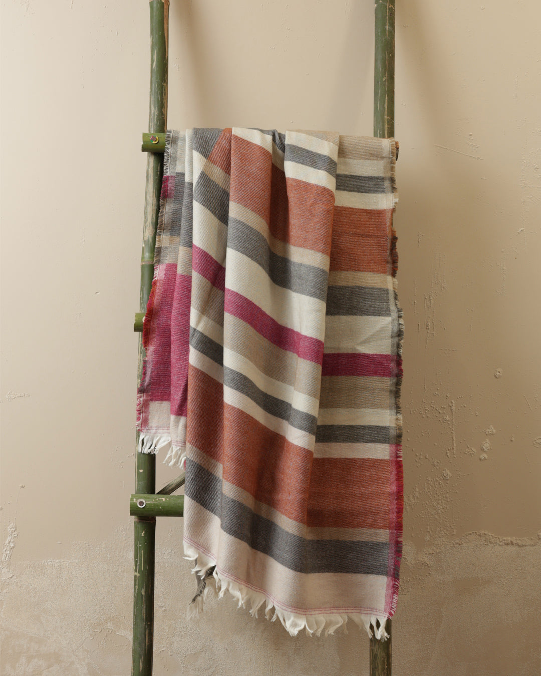 RUSTIC ALLURE