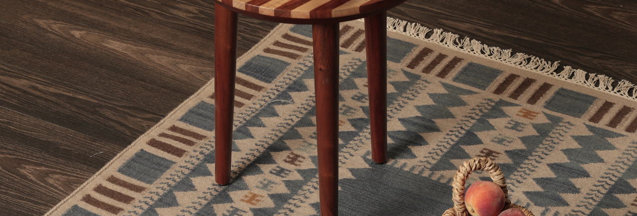 RUGS